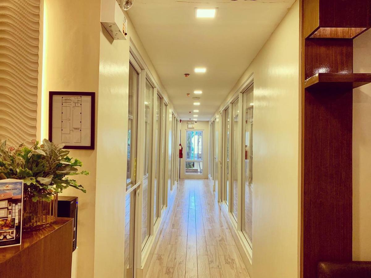 Davao Persimmon Suites Esterno foto